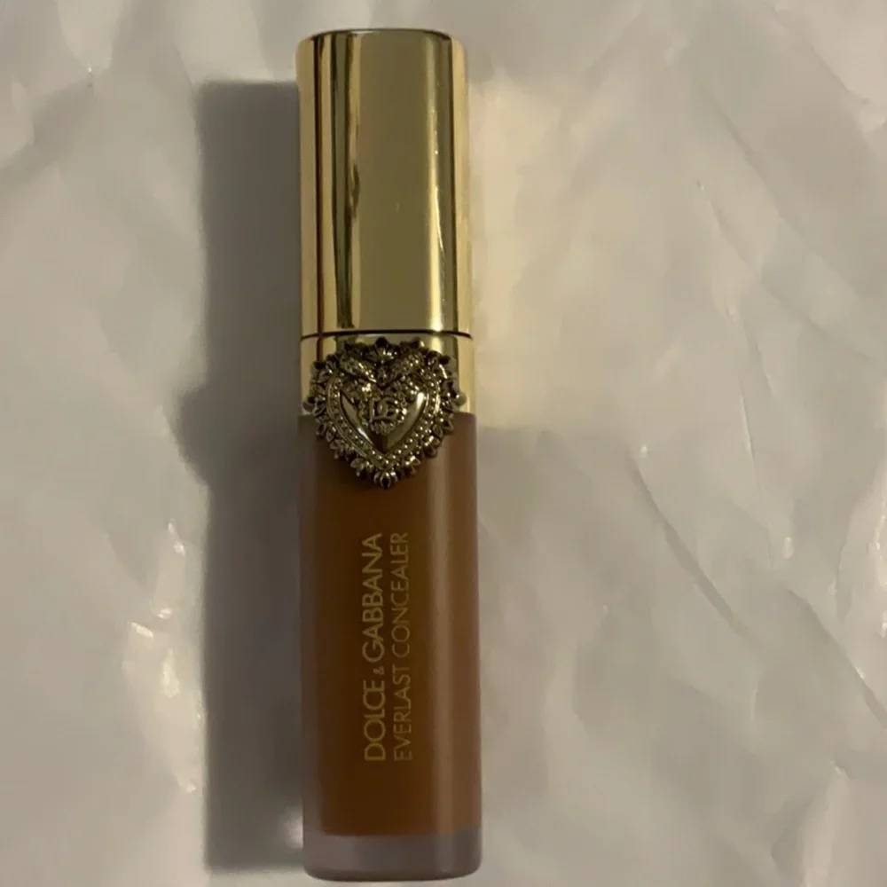 Dolce & Gabbana Everlast Concealer - in 37 deep